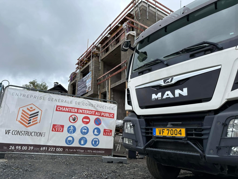 Projet large de construction